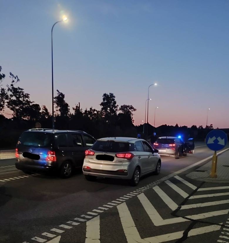 Powiat sztumski. Poszukiwany listem gończym 27-latek wpadł podczas nocnej przejażdżki.