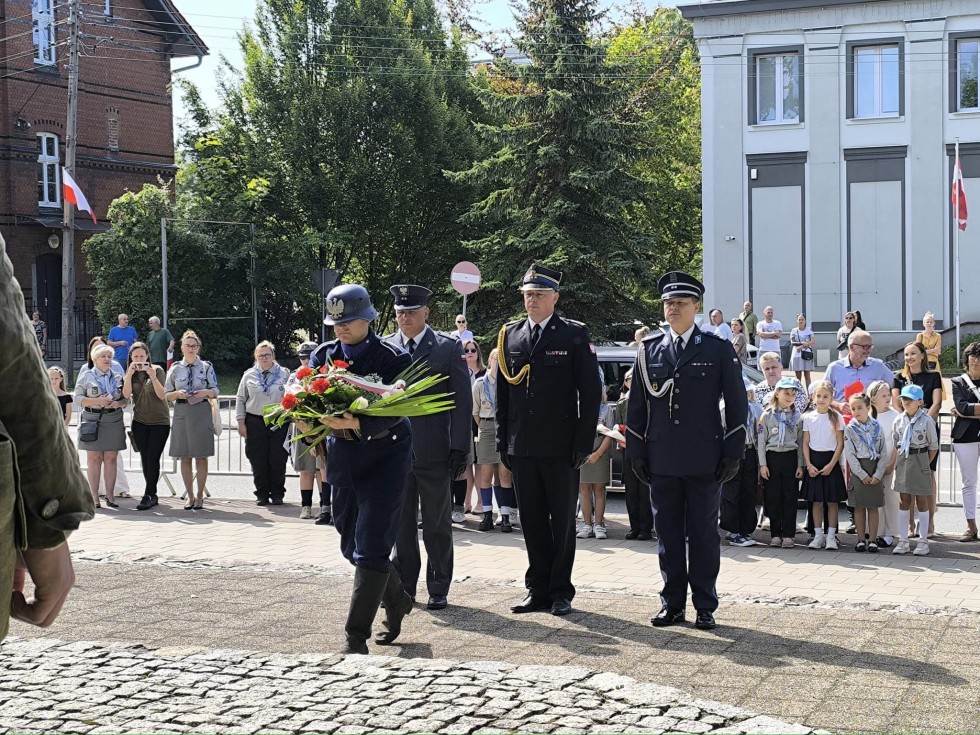 Sztum. Uroczystość z okazji 85. rocznicy wybuchu II wojny światowej.