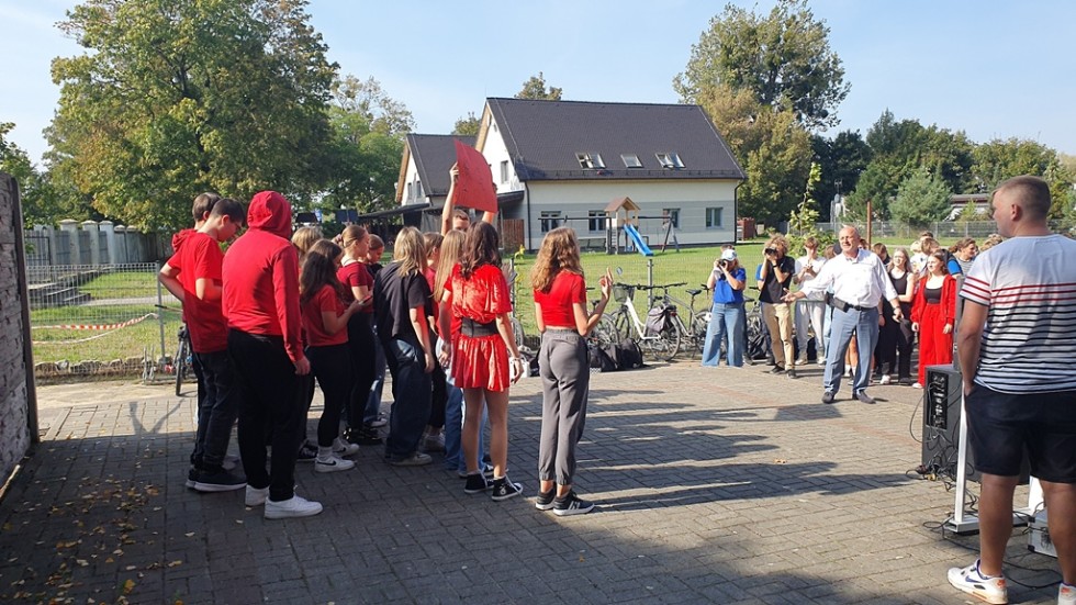 Malbork. Chodź, pomaluj mój świat – otrzęsiny w Technikum nr 3.