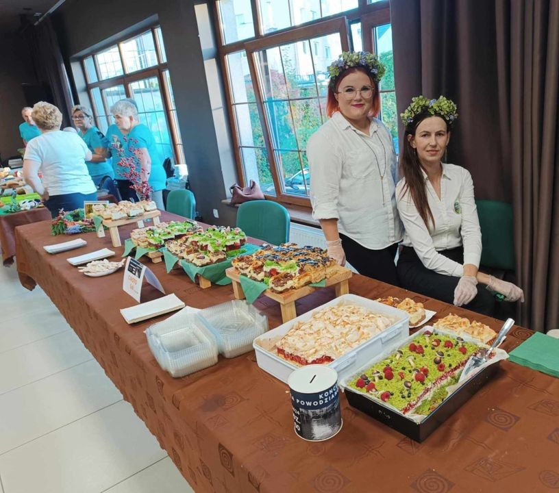 Powiat sztumski. Śpiewali i licytowali dla powodzian.