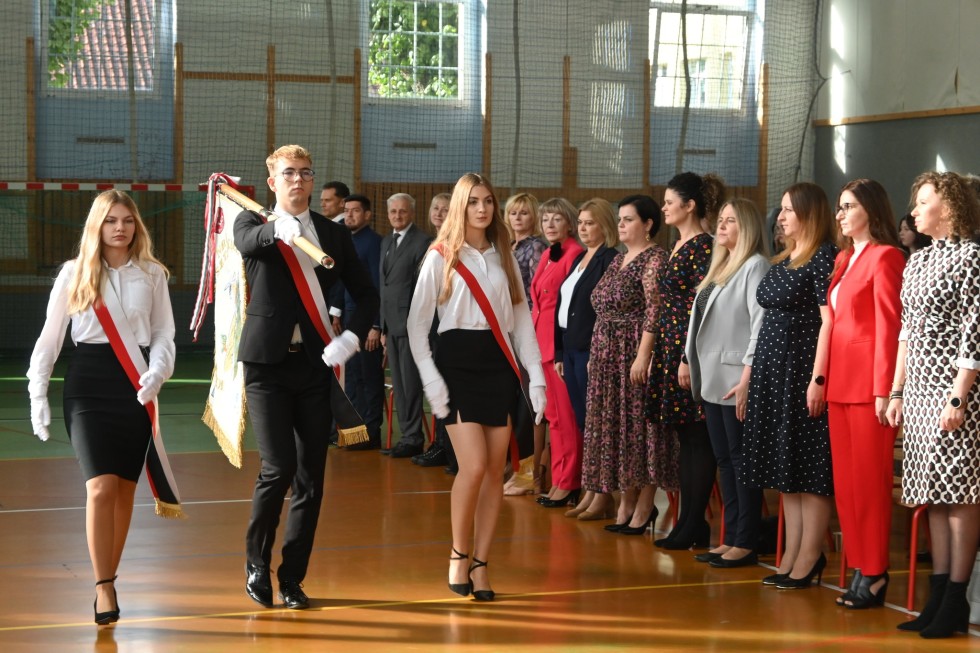 Nowy Dwór Gdański. Uroczystości z okazji Dnia Edukacji Narodowej.