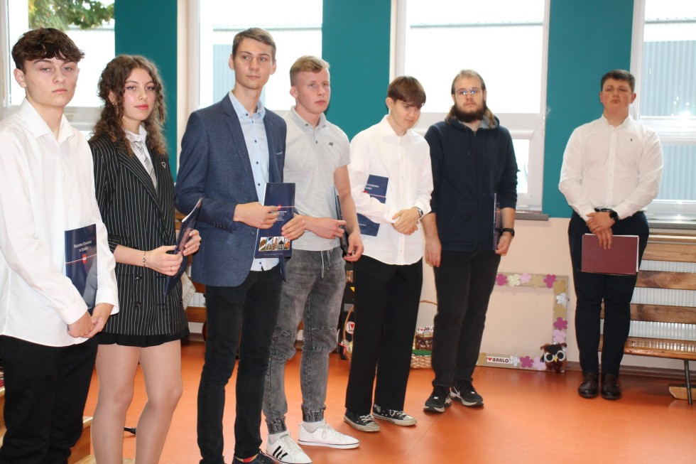 Powiat sztumski. Dzień Edukacji Narodowej i stypendia starosty.
