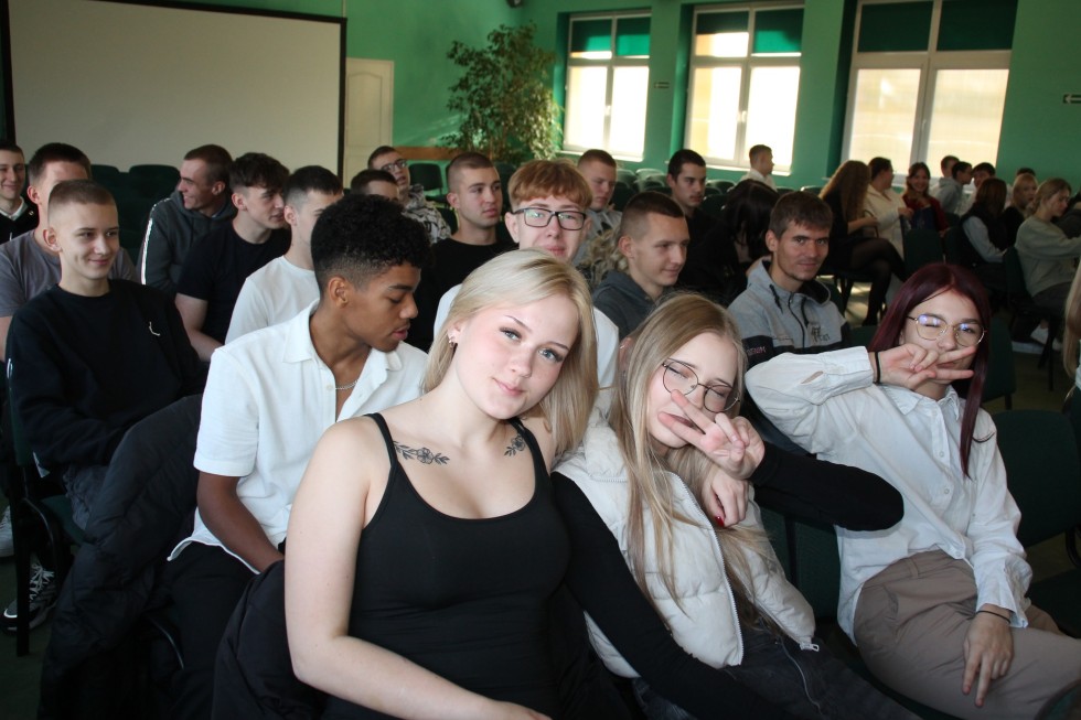 Powiat sztumski. Dzień Edukacji Narodowej i stypendia starosty.