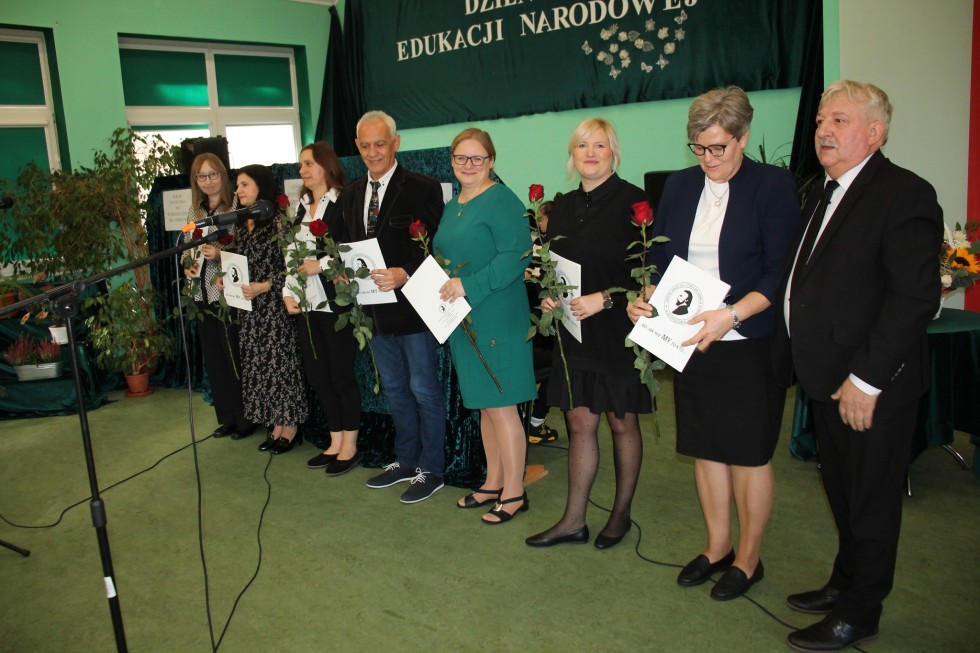 Powiat sztumski. Dzień Edukacji Narodowej i stypendia starosty.