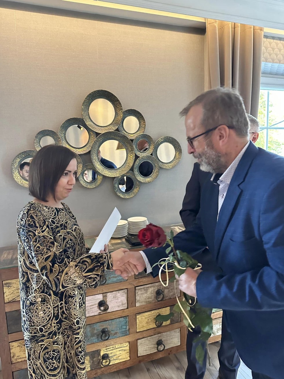Nowy Dwór Gdański. Listy gratulacyjne i nagrody dla nauczycieli z okazji Dnia Edukacji Narodowej.