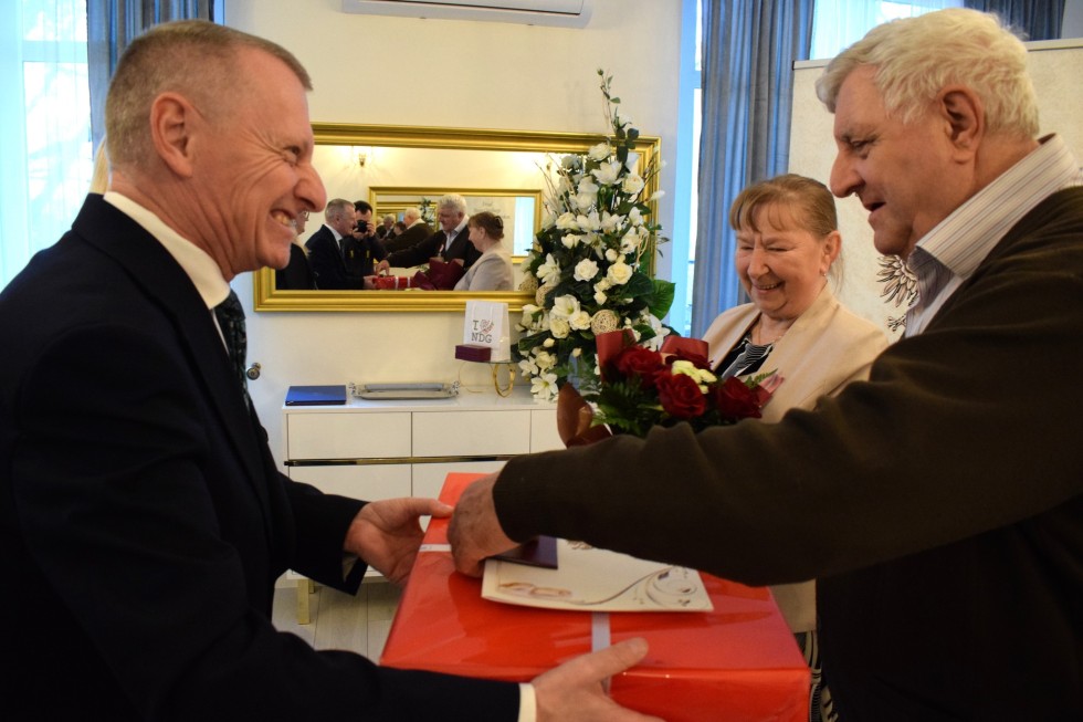 Nowy Dwór Gdański. Jubileusz 50-lecia małżeństwa państwa Danuty i Adama Kubiak.