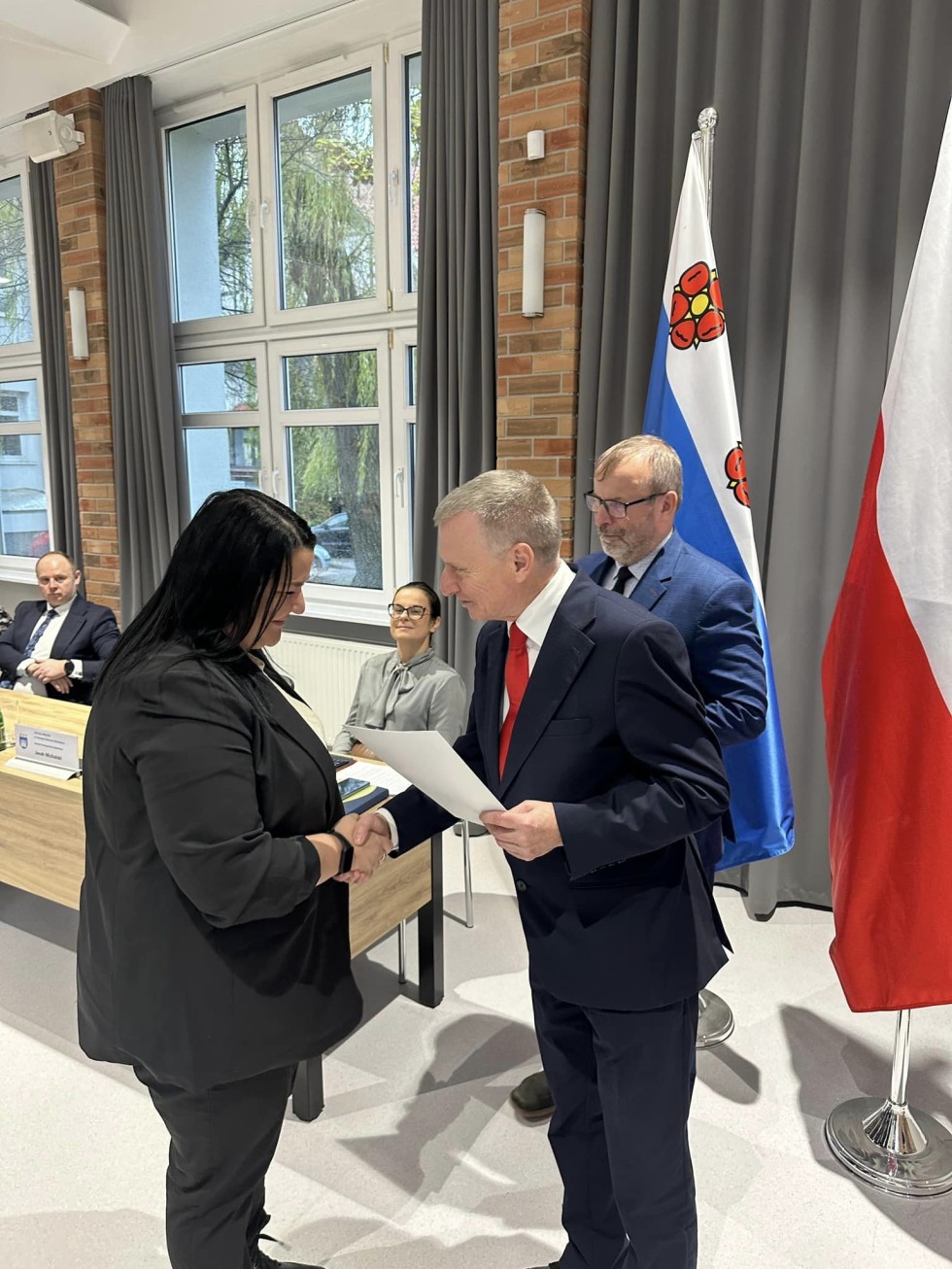 Wręczenie zaświadczeń dla nowych sołtysów Gminy Nowy Dwór Gdański.
