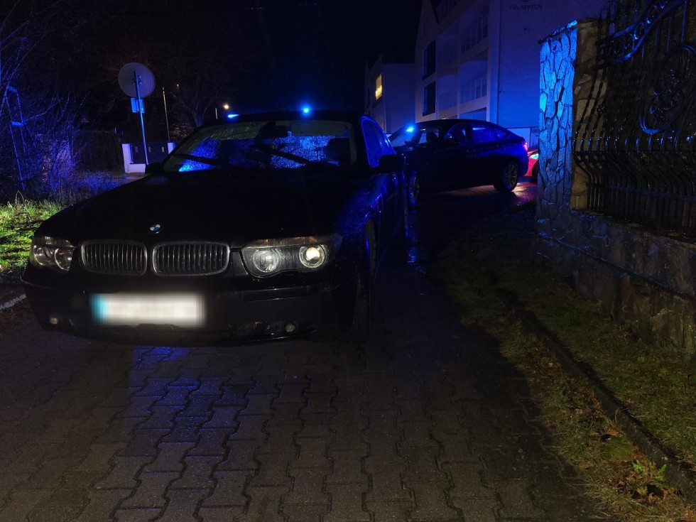 Powiat nowodworski. Policyjny pościg za kierowcą – pirat drogowy uzbierał 111 punktów karnych. Wideo