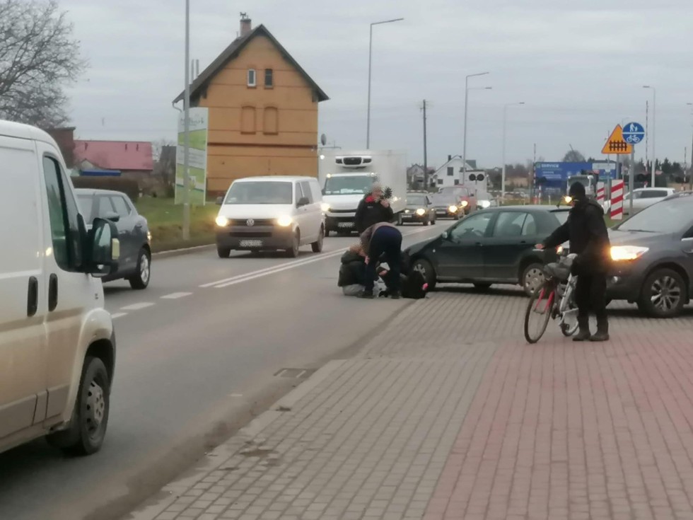 Malbork. Potrącenie nastolatki jadącej hulajnogą elektryczną.