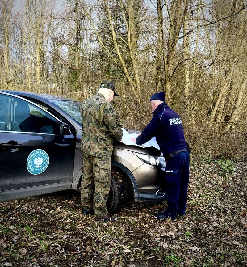 Powiat malborski. Wspólne działania policjantów i Straży Łowieckiej.