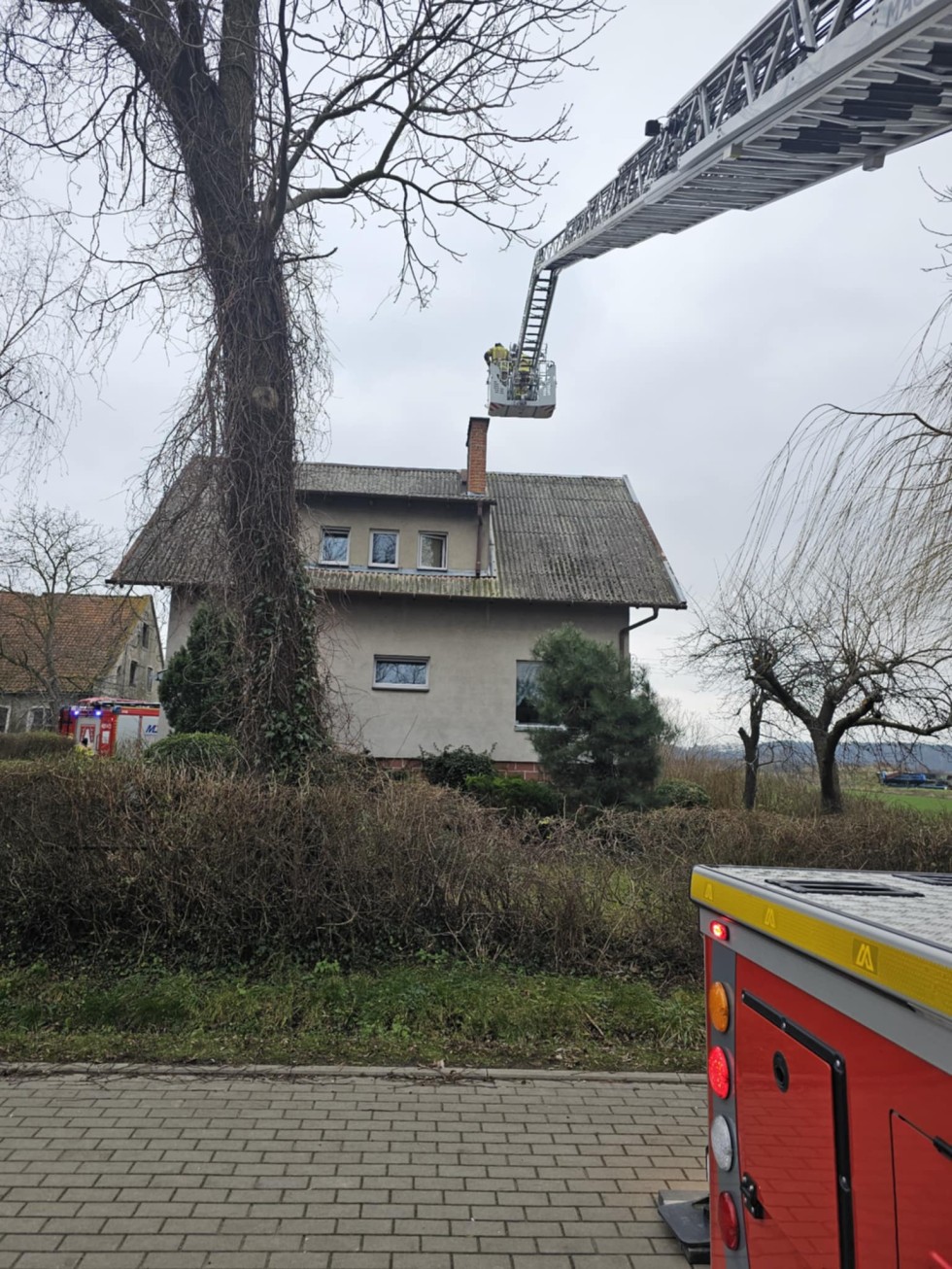 Powiat malborski. Pożary sadzy, kontenerów i pustostanu – noworoczne interwencje strażaków.
