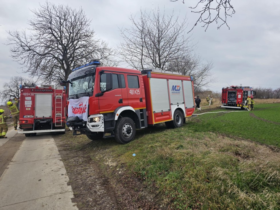 Powiat malborski. Pożary sadzy, kontenerów i pustostanu – noworoczne interwencje strażaków.