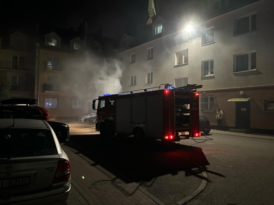 Powiat malborski. Pożary sadzy, kontenerów i pustostanu – noworoczne interwencje strażaków.