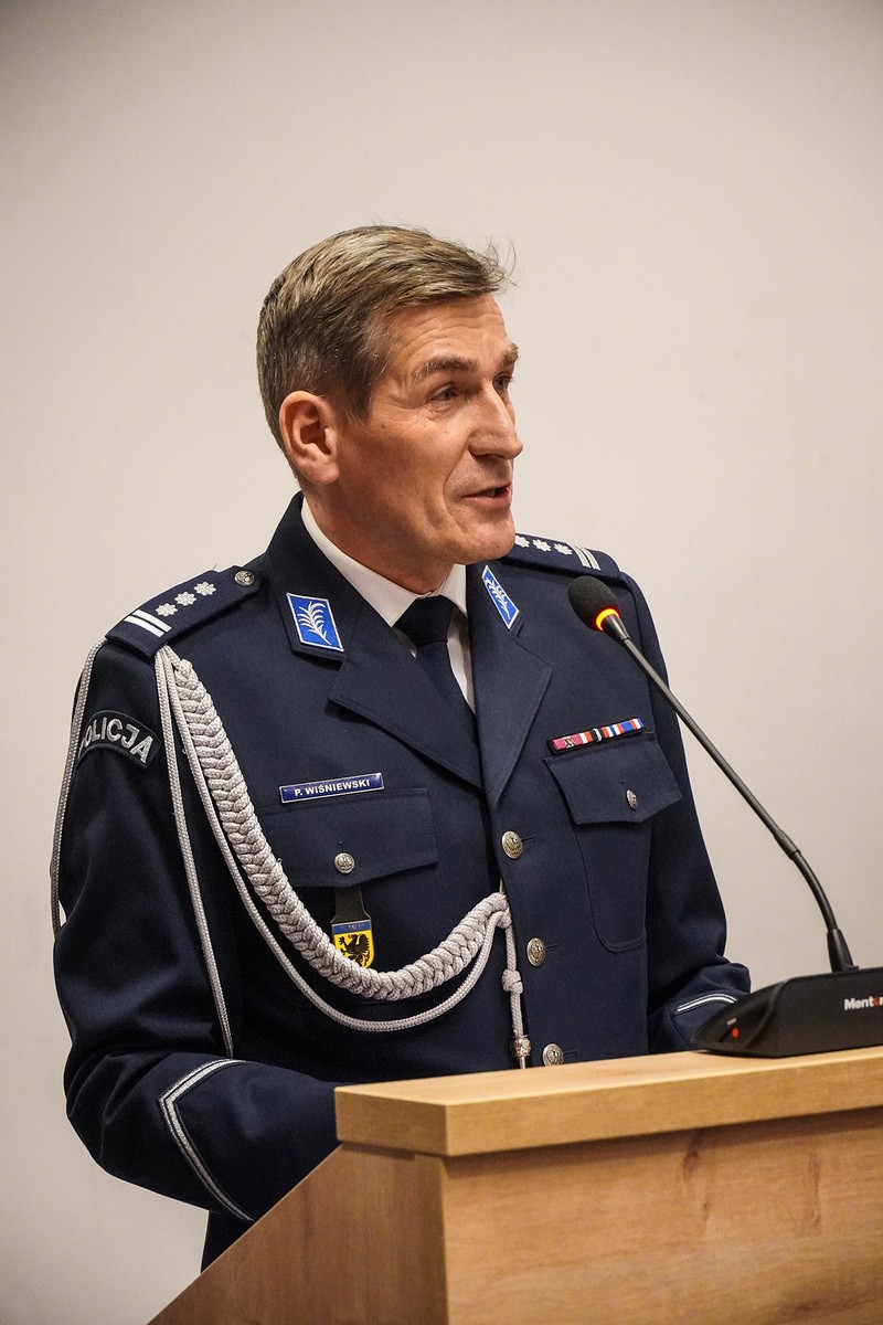 Nowy Dwór Gdański. Pożegnanie Komendanta Powiatowego Policji insp. Piotra Wiśniewskiego.