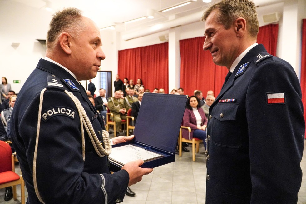 Nowy Dwór Gdański. Pożegnanie Komendanta Powiatowego Policji insp. Piotra Wiśniewskiego.
