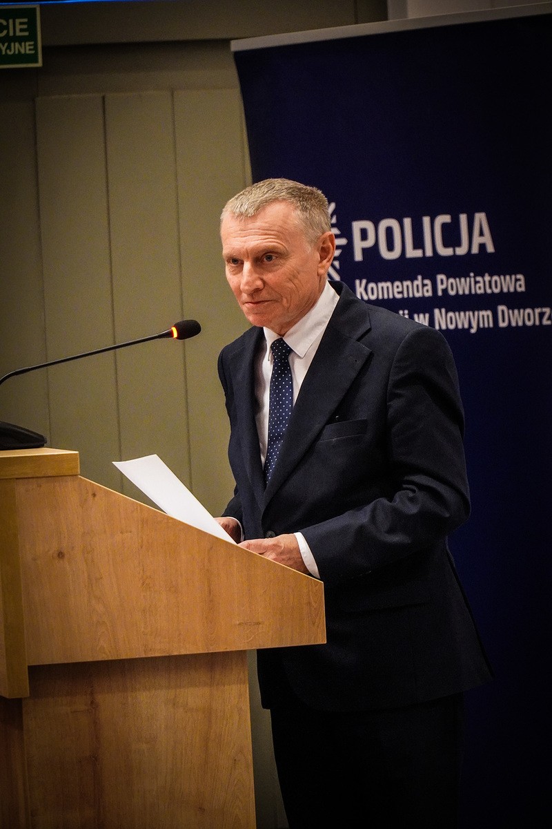 Nowy Dwór Gdański. Pożegnanie Komendanta Powiatowego Policji insp. Piotra Wiśniewskiego.