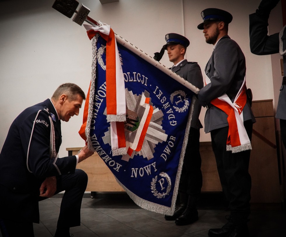 Nowy Dwór Gdański. Pożegnanie Komendanta Powiatowego Policji insp. Piotra Wiśniewskiego.