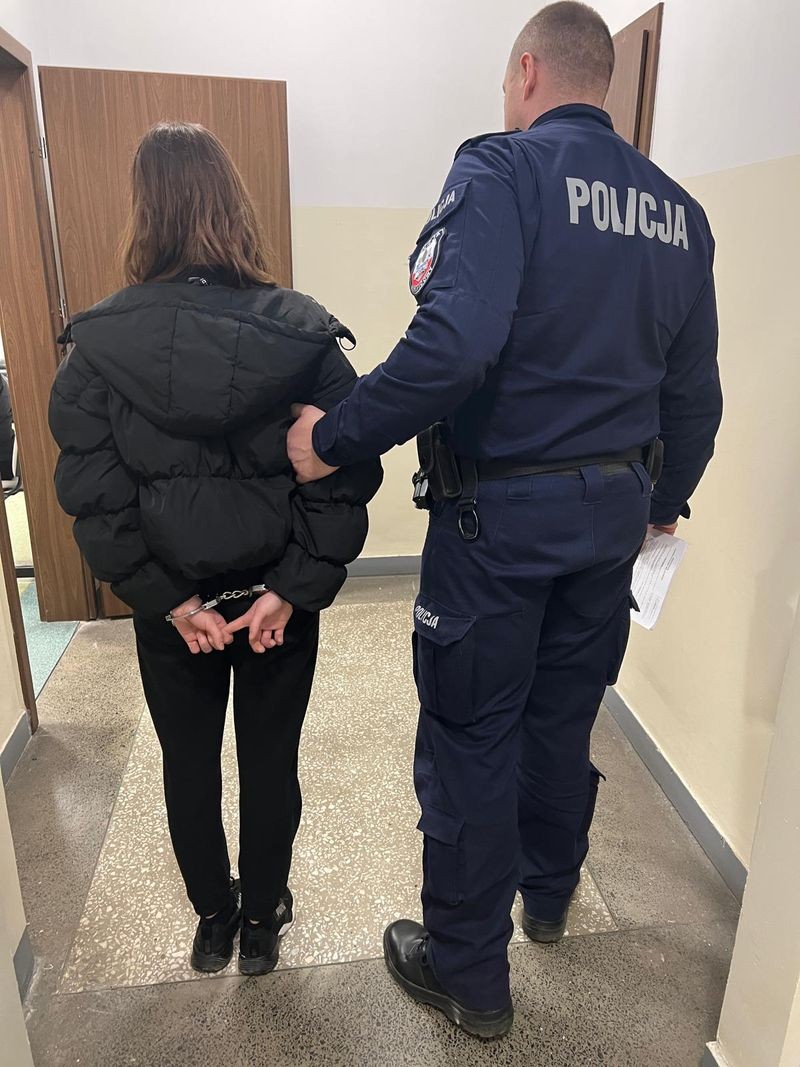 Malbork. Dwie nieletnie w rękach policji - jedna z nich ukrywała się od dwóch lat.