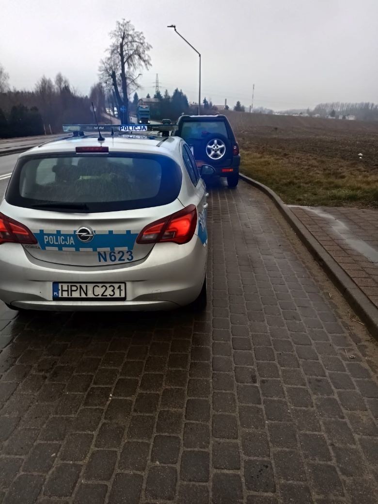 Kierowca osobówki miał blisko 2,5 promila alkoholu w organizmie.