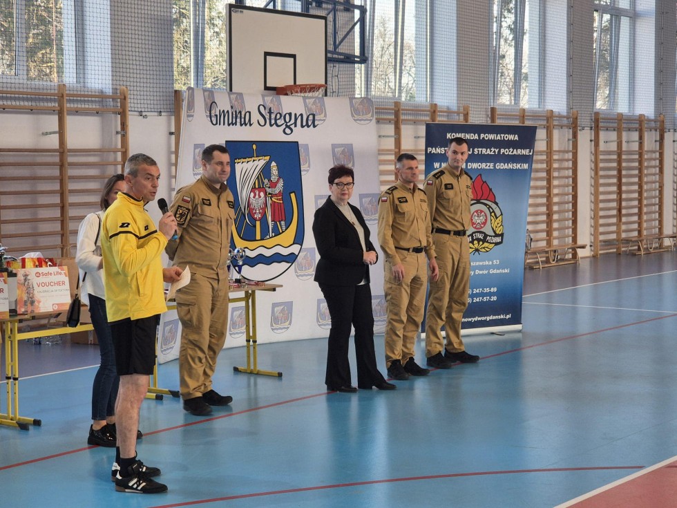 Strażacy z Wejherowa najlepsi w województwie w rozgrywkach piłki halowej.