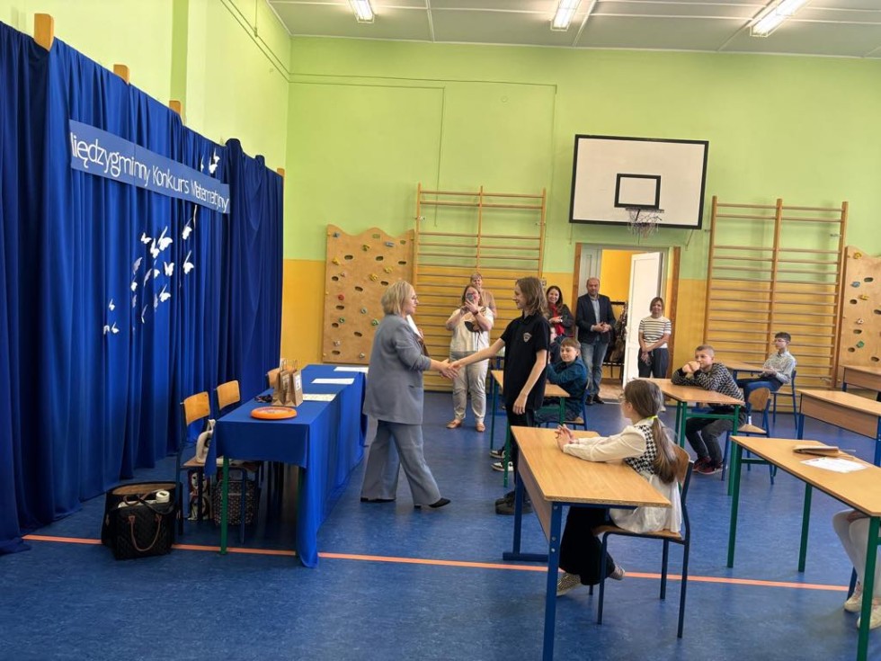 Matematyczne zmagania w Starym Polu – Międzygminny Konkurs szkół podstawowych.