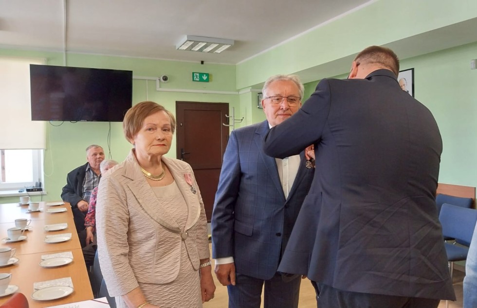 Złote Gody w Gminie Sztutowo – trzy pary odznaczone Medalami za Długoletnie Pożycie Małżeńskie.