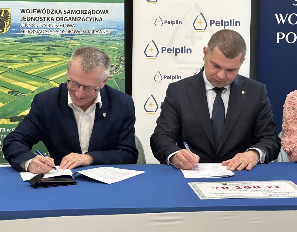 Gmina Nowy Dwór Gdański z dotacją na modernizację drogi w Marzęcinie.