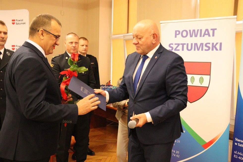 Jarosław Bielecki z awansem na nauczyciela mianowanego.