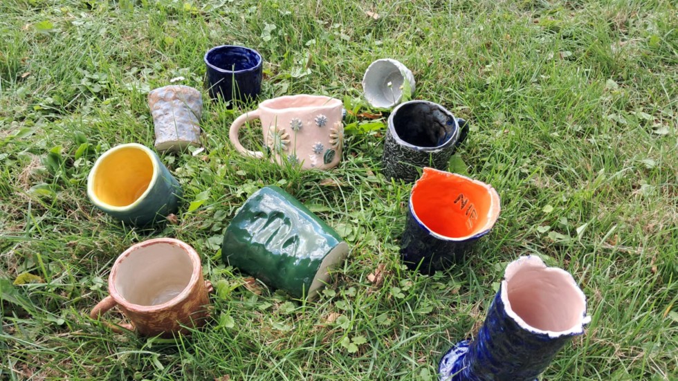 Ceramiczne dzieła mieszkańców Cisów zaprezentowane.