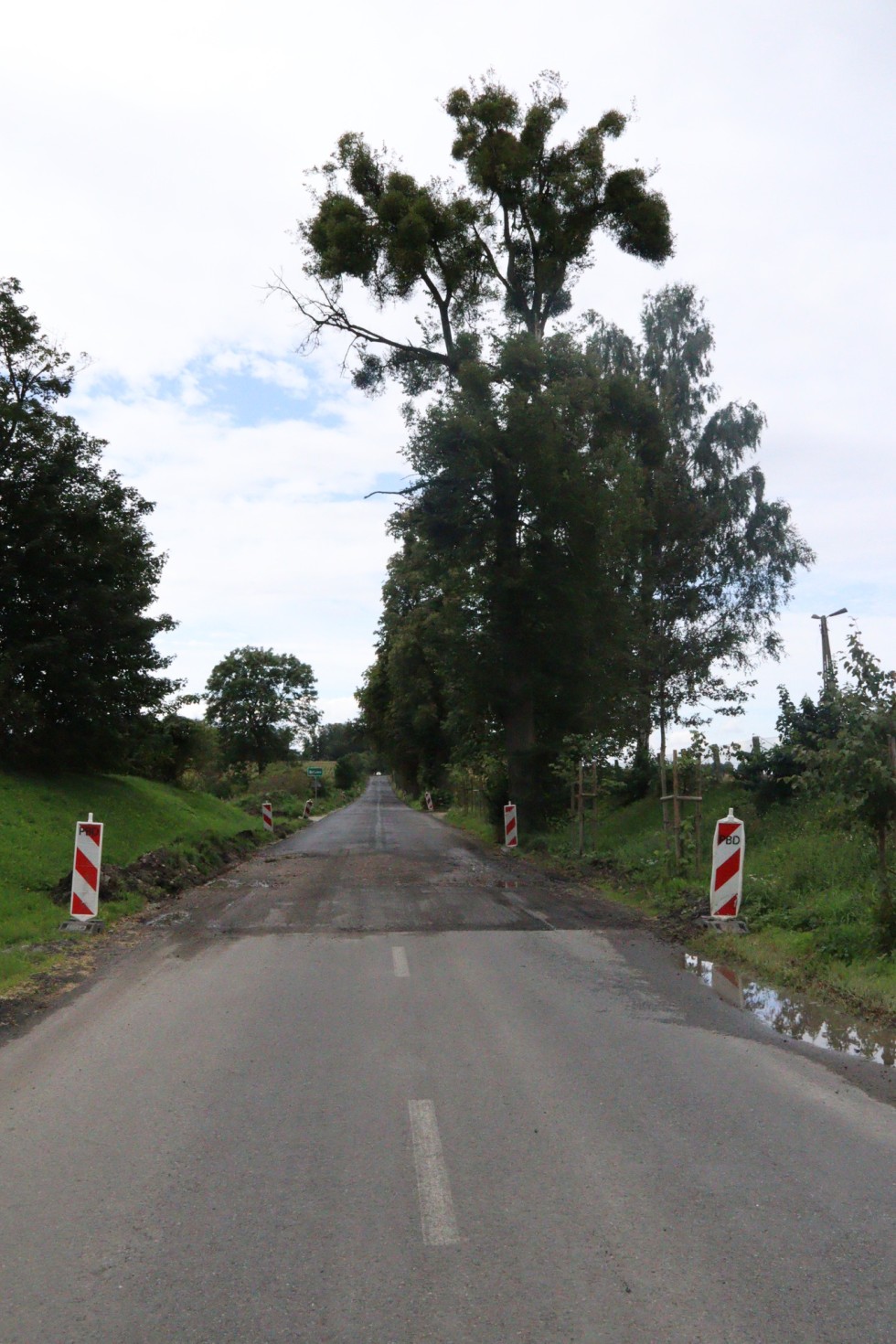 Przebudowa drogi powiatowej Dworek – Balewo.