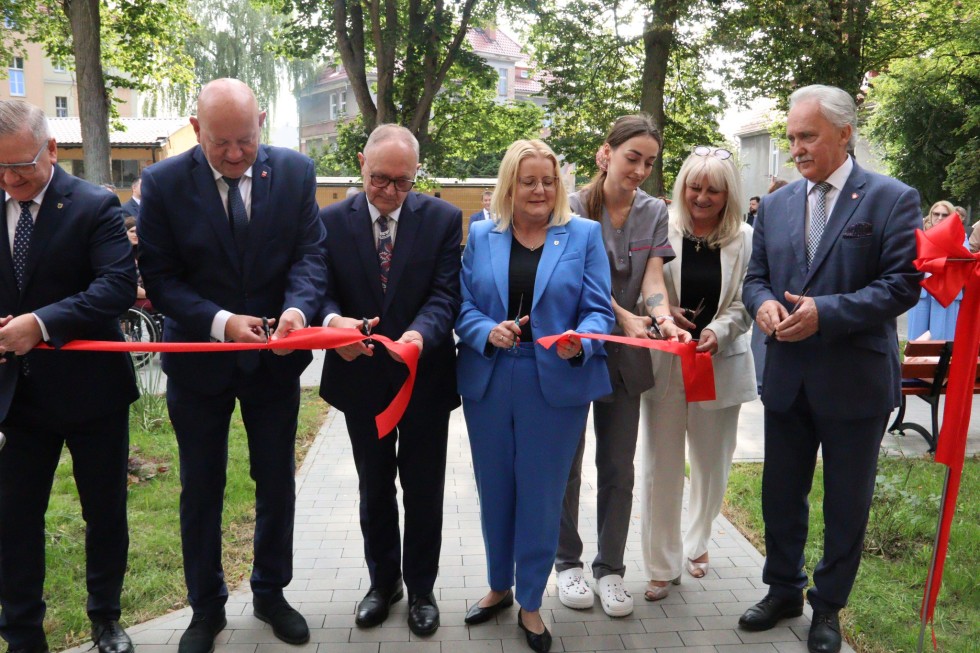 Nowy budynek Sztumskiego Medyka uroczyście otwarty podczas 65-lecia szkoły.