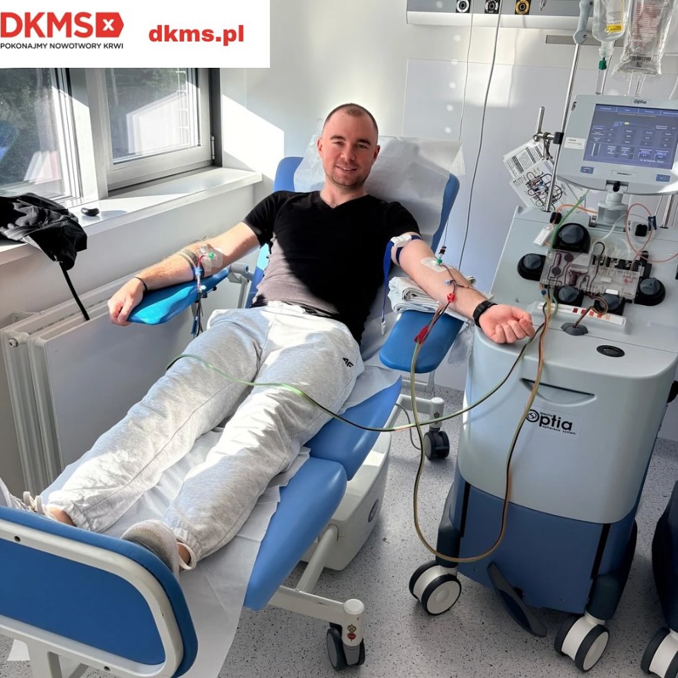 Strażak i ratownik Filip Tubiak oddał szpik, by dać komuś szansę na życie.
