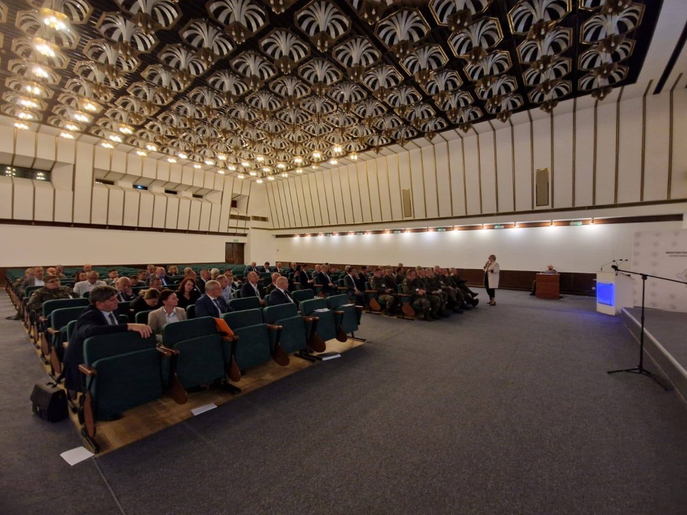 Bezpieczniejsza Polska Wschodnia – spotkanie w MON z udziałem przedstawicieli Powiatu Nowodworskiego.