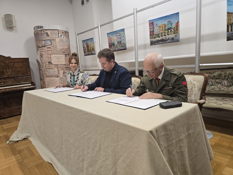 Muzeum Miasta Malborka podpisało umowę partnerską z Hufcem ZHP.