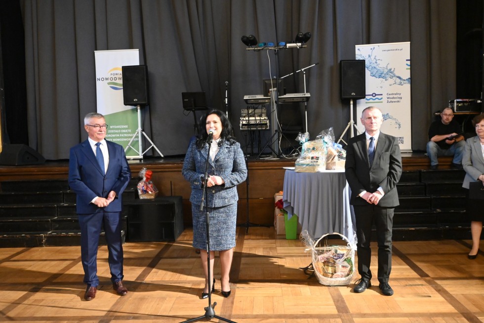 Radosne obchody Dnia Seniora w Nowym Dworze Gdańskim.