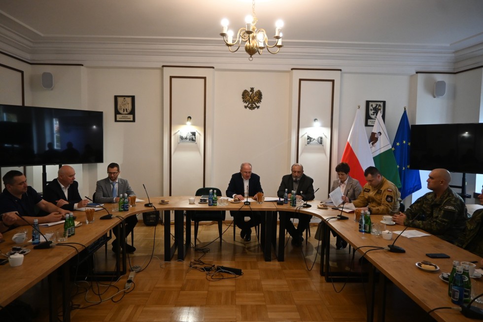 Powiat nowodworski przygotowuje się do sezonu zimowego 2025/2026.