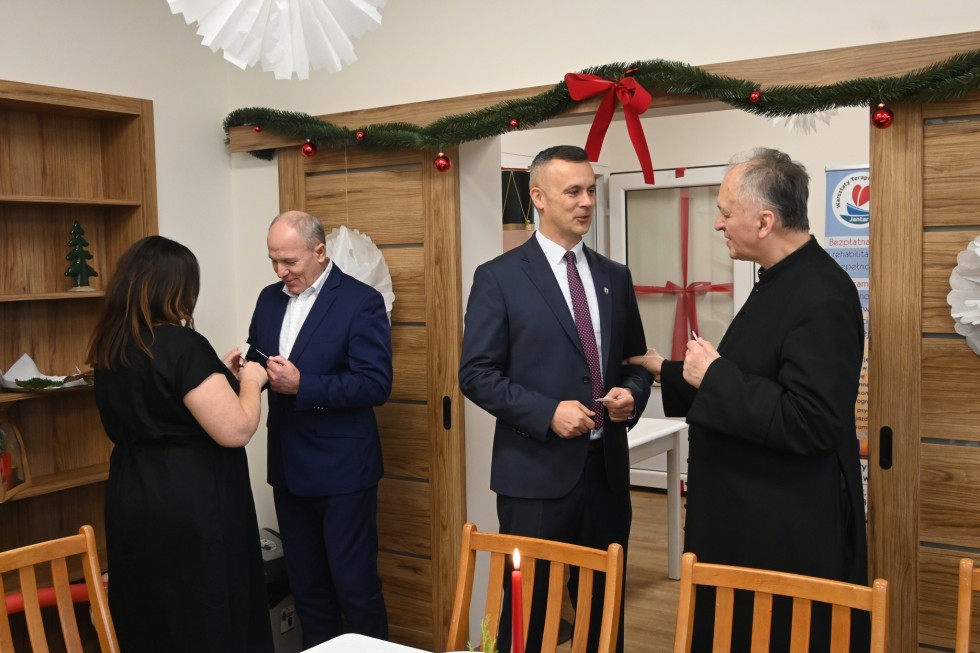 Wigilijne spotkanie w Warsztatach Terapii Zajęciowej w Jantarze.