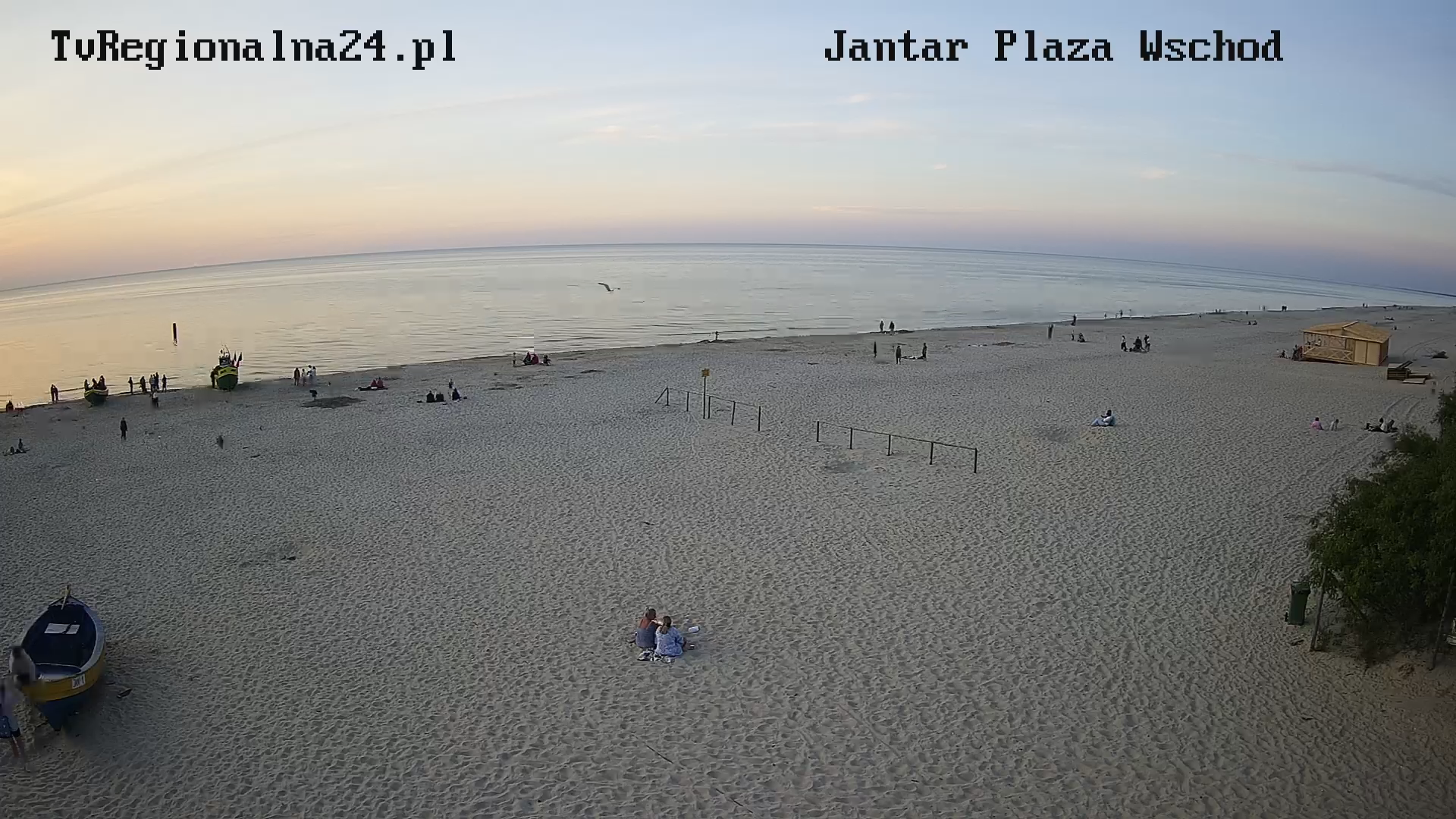 Jantar plaża wschód. Kamera na żywo. 