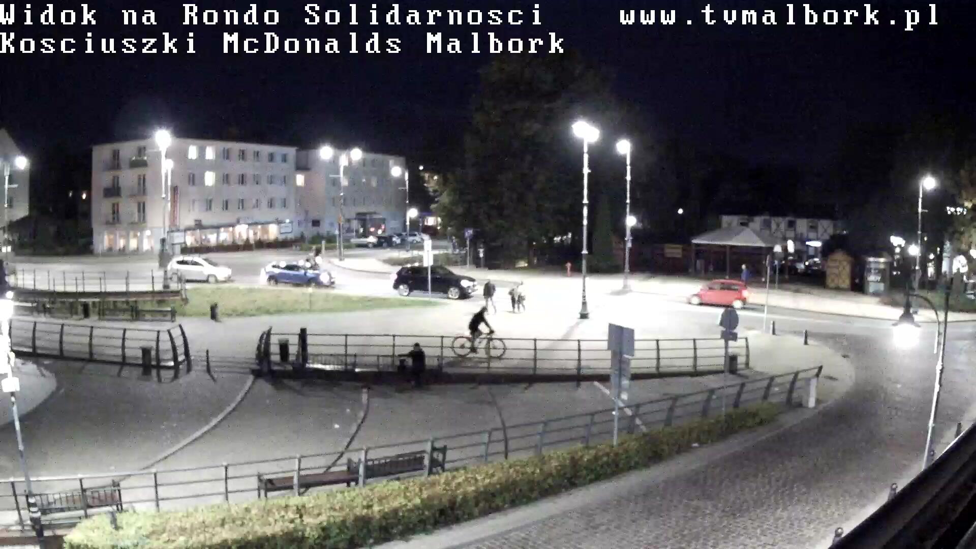Podgląd: Rondo Solidarności - ul. Piastowska - Józefa Piłsudskiego - Adama Mickiewicza w Malborku. Na żywo z McDonald's