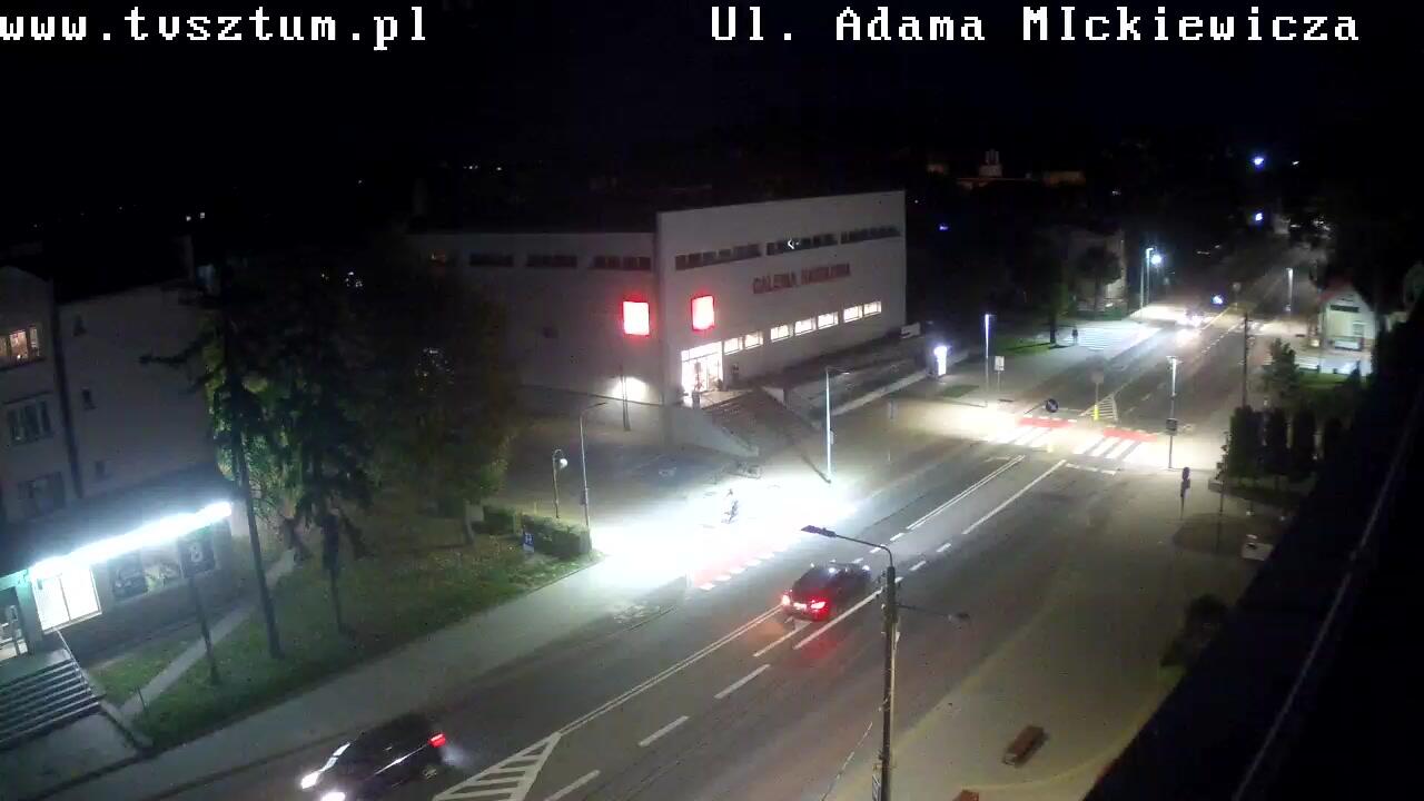 Podgląd: Sztum, ul. Adama Mickiewicza. Widok z Urzędu Miasta i Gminy w Sztumie - kamera pogodowa na żywo